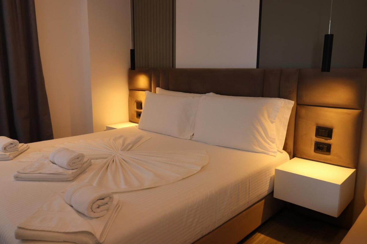 Admiro Hotel 4*