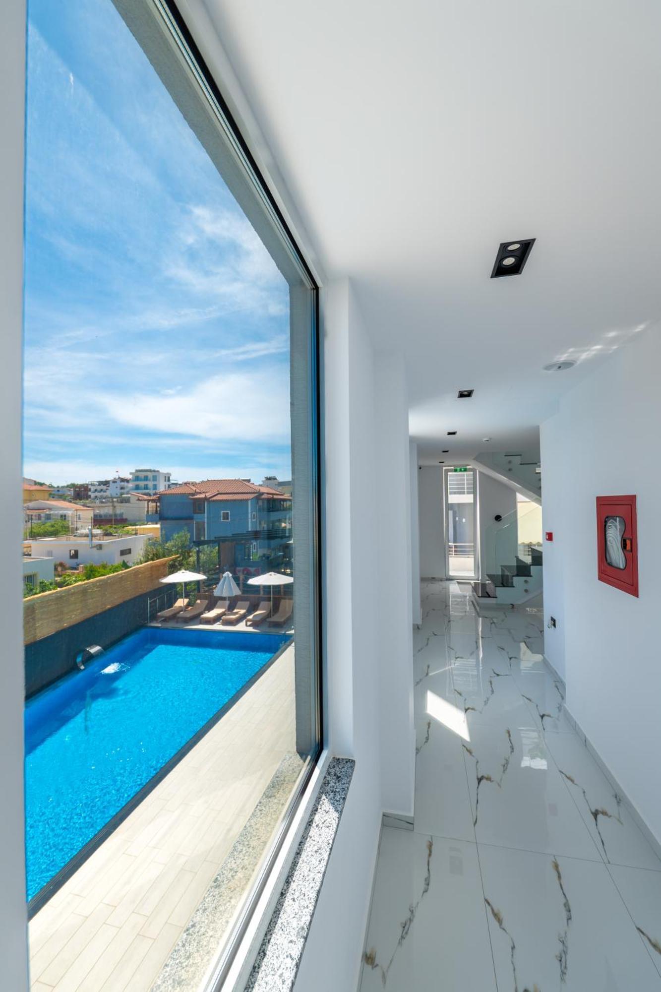 Hotel Admiro 4*