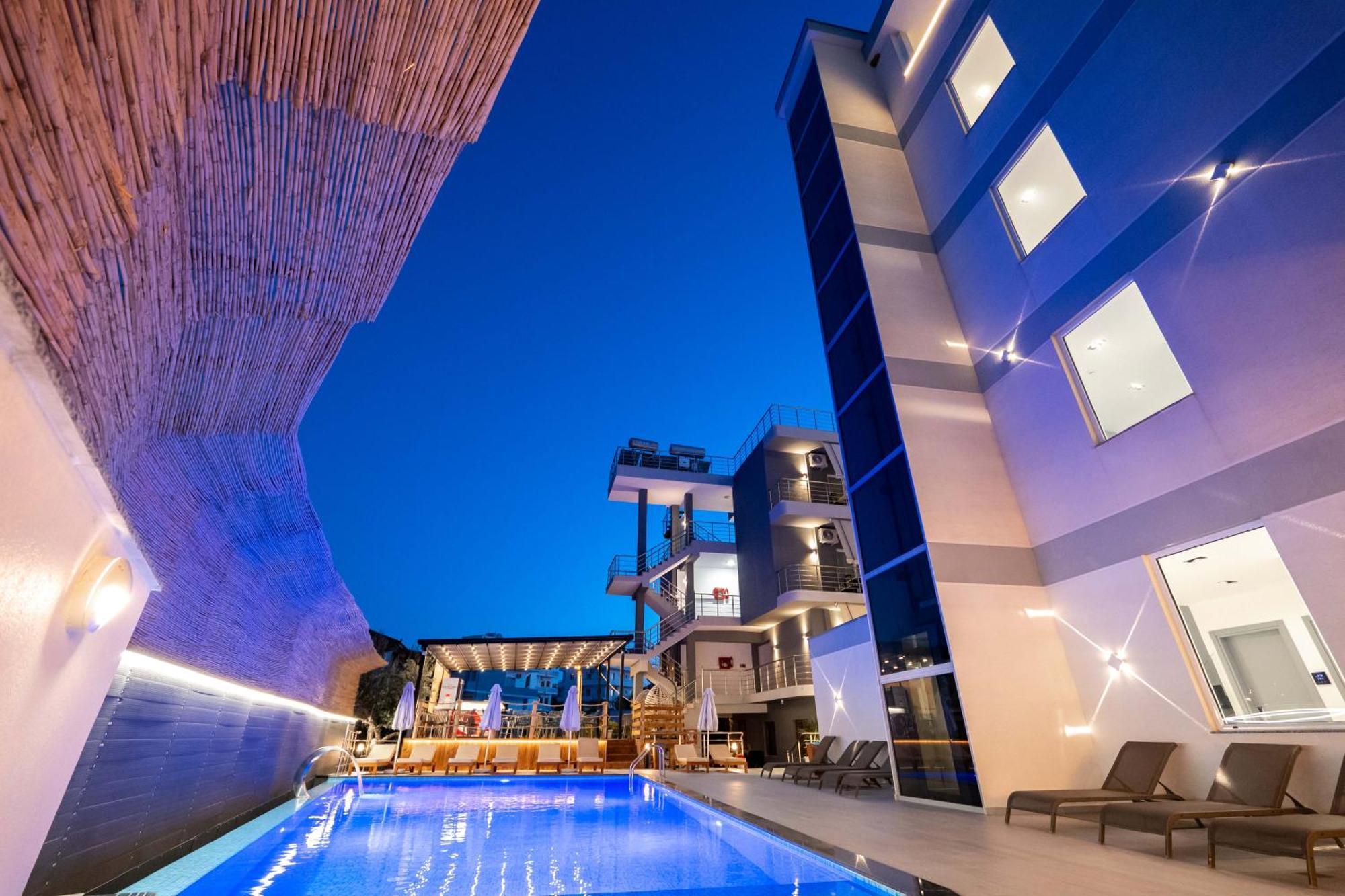 Hotel Admiro 4*