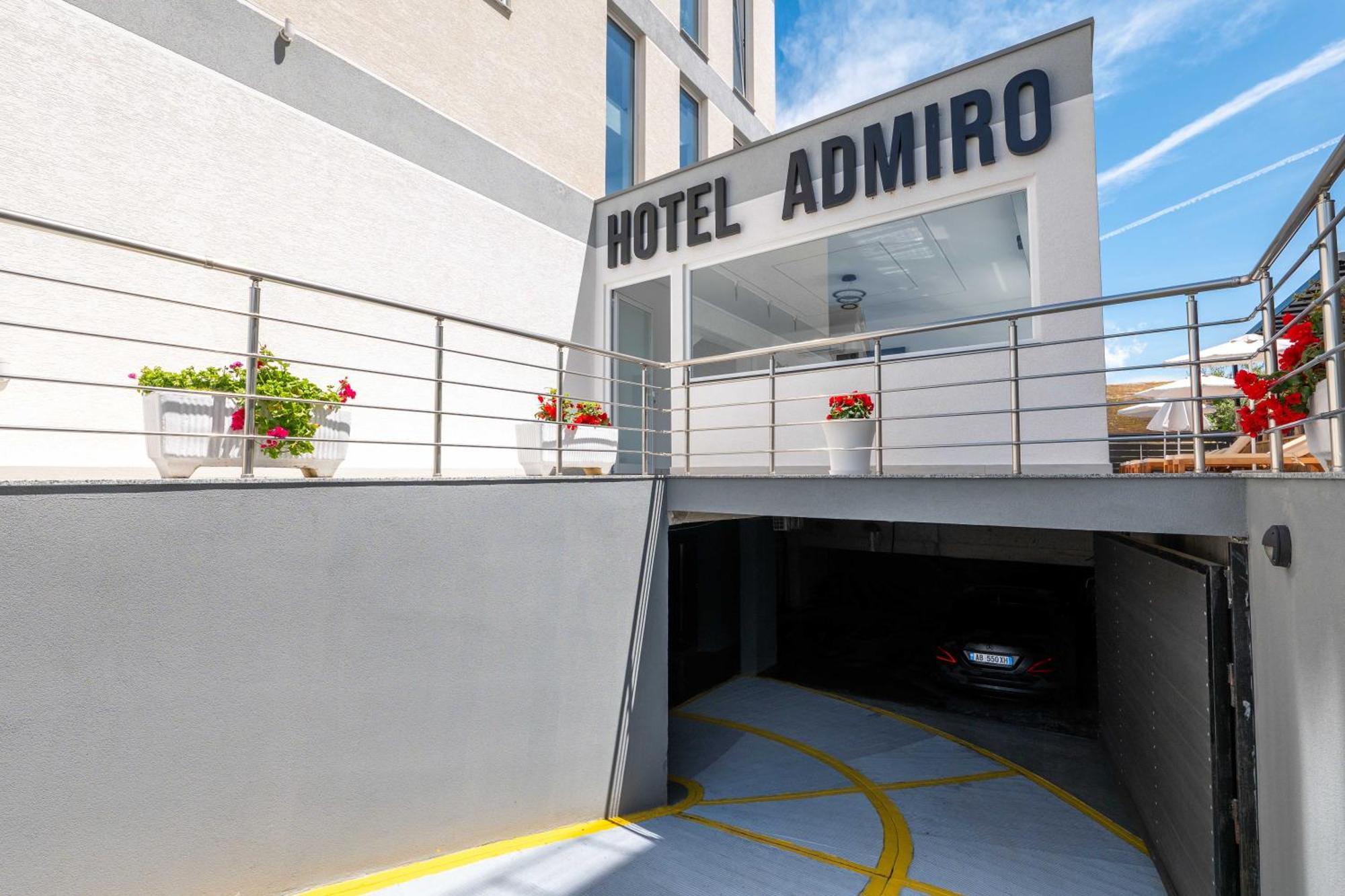 Admiro