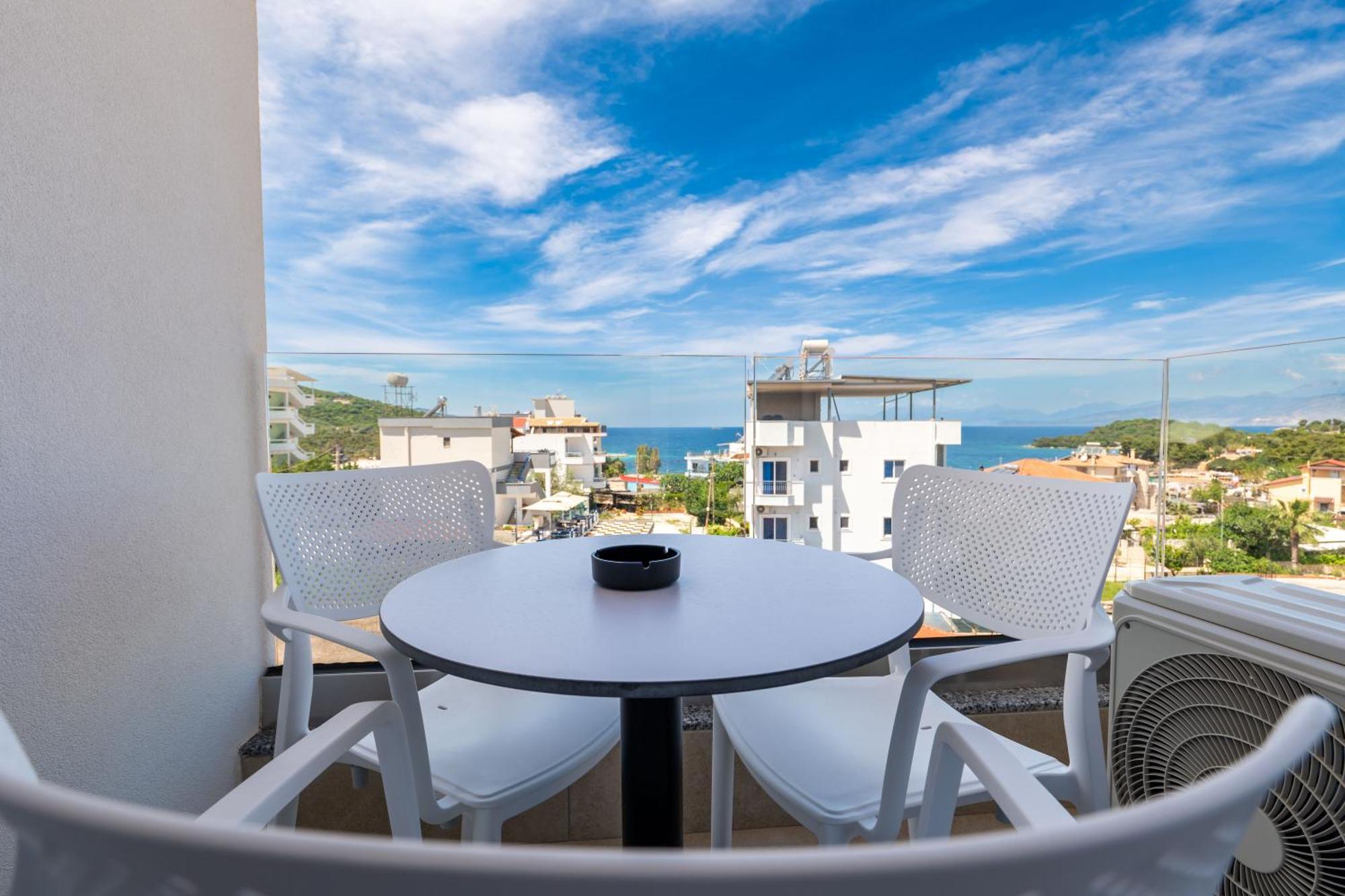 Hotel Admiro 4*