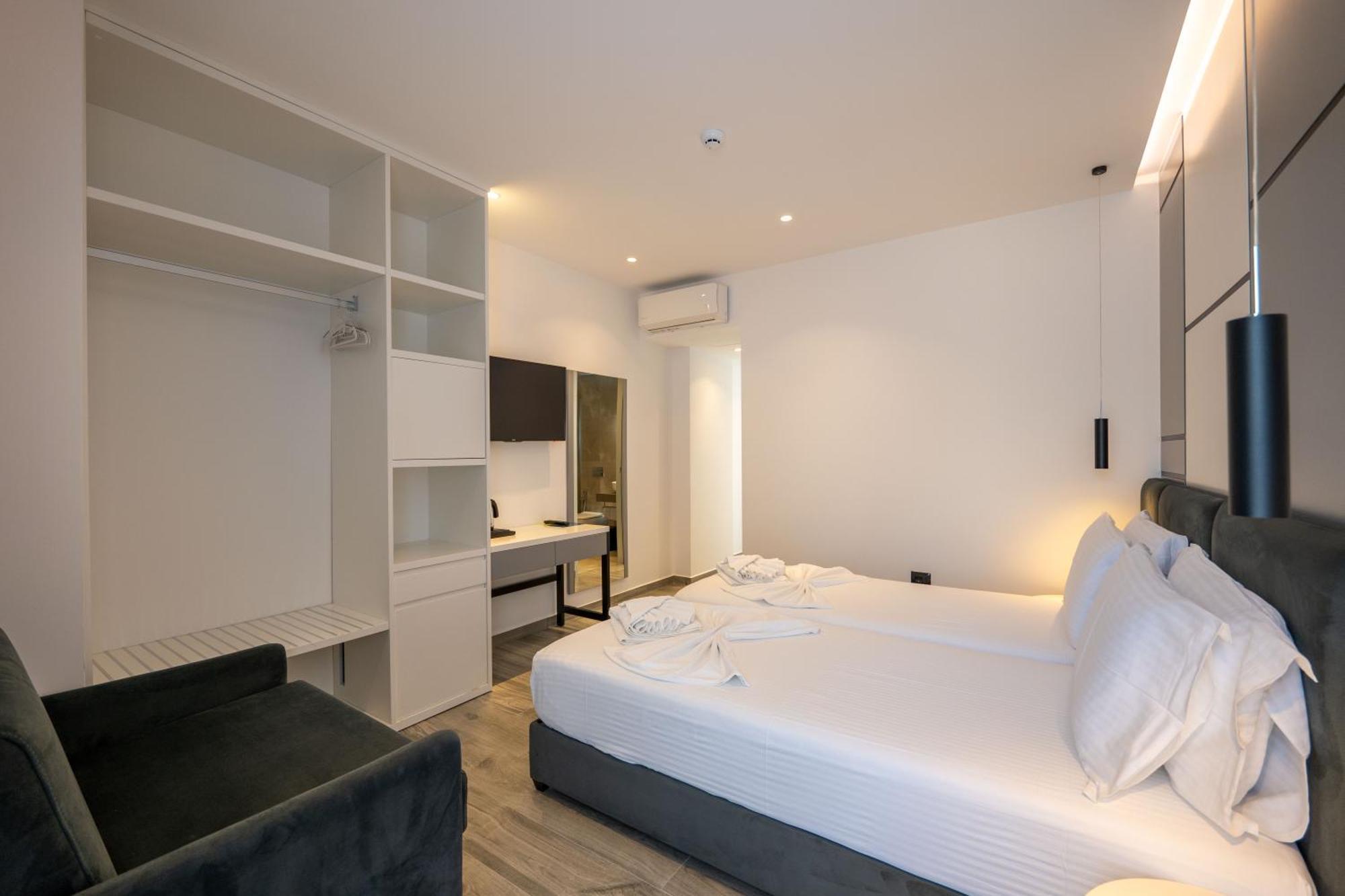 Admiro Hotel